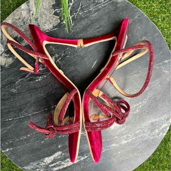 BADGLEY MISCHKA
Effie Strappy Bow
Stiletto Heels RUBY RED
$245 size 7.5 gently - Picture 8 of 17